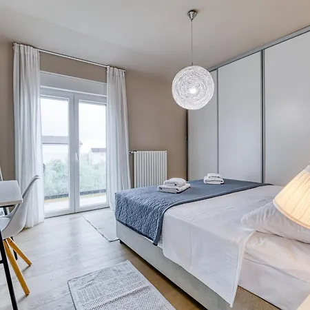 Semesterbostad House Antea *