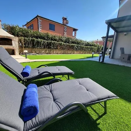 House Antea Holiday home Labinci